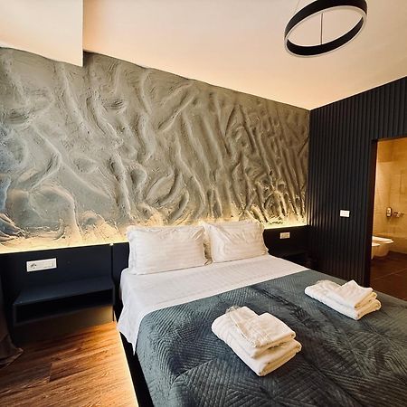 Tirana Central Rooms Εξωτερικό φωτογραφία